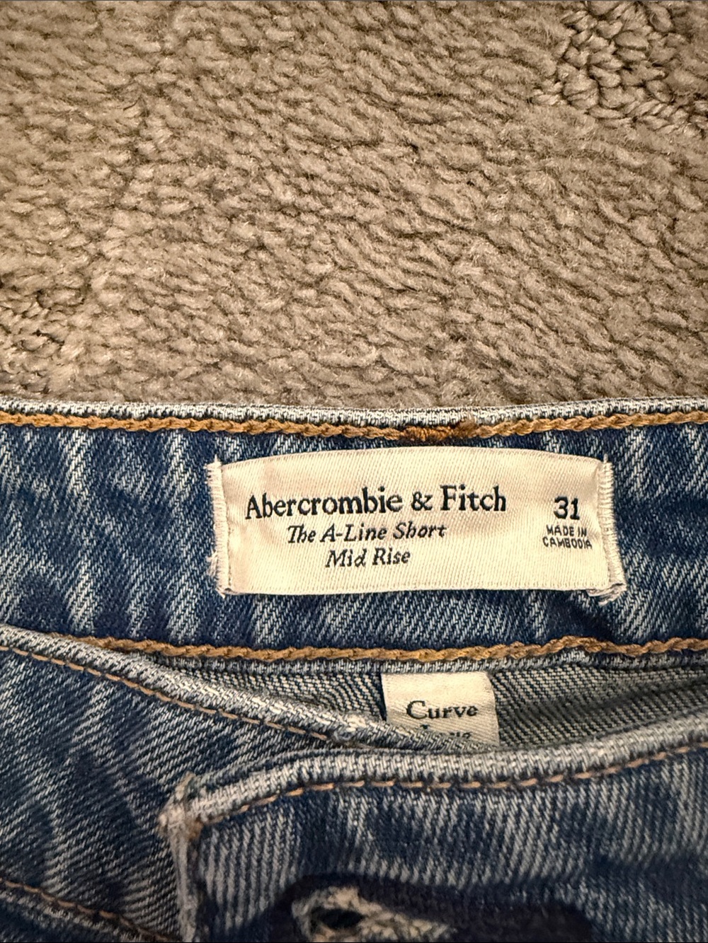 Abercrombie & Fitch Light Blue Denim Jean Shorts - Picture 2 of 6
